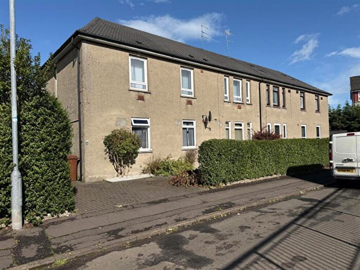 3 Bedroom Flat For Sale In Stark Avenue, Clydebank, G81