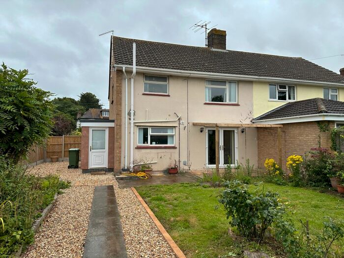 3 Bedroom Semi-Detached House To Rent In Bridgwater Road, Taunton, TA1