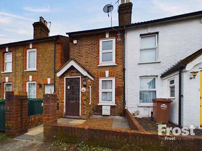 2 Bedroom Semi-Detached House To Rent In Edgell Road, Staines-Upon-Thames, Middlesex, TW18