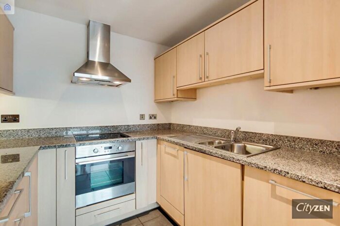 1 Bedroom Flat To Rent In West Gate Apartments, Royal Victoria Docks, E16