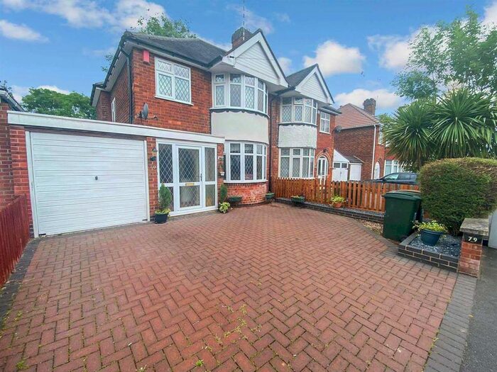 3 Bedroom Semi-Detached House To Rent In Dillotford Avenue, Cheylesmore, Coventry, West Midlands, CV3