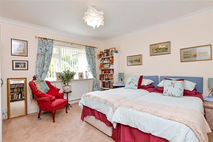 2 Bedroom Flat For Sale In Carden Hill, Hollingbury, Brighton, East Sussex, BN1