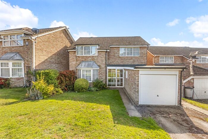 4 Bedroom Detached House For Sale In Sunnycroft, Downley, High Wycombe, HP13