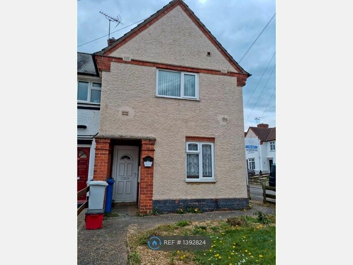 1 Bedroom Flat To Rent In East Avenue, Burton Latimer, Kettering, NN15