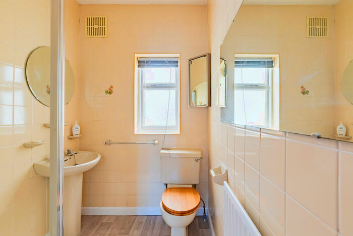 3 Bedroom Bungalow For Sale In Risdale Road, Ashton Vale, Bristol, BS3