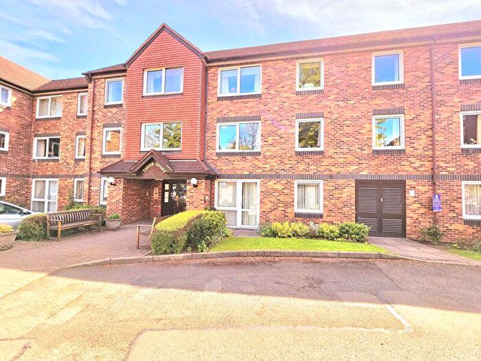 1 Bedroom Retirement Property For Sale In Tudor Court, Midland Drive, Sutton Coldfield, B72