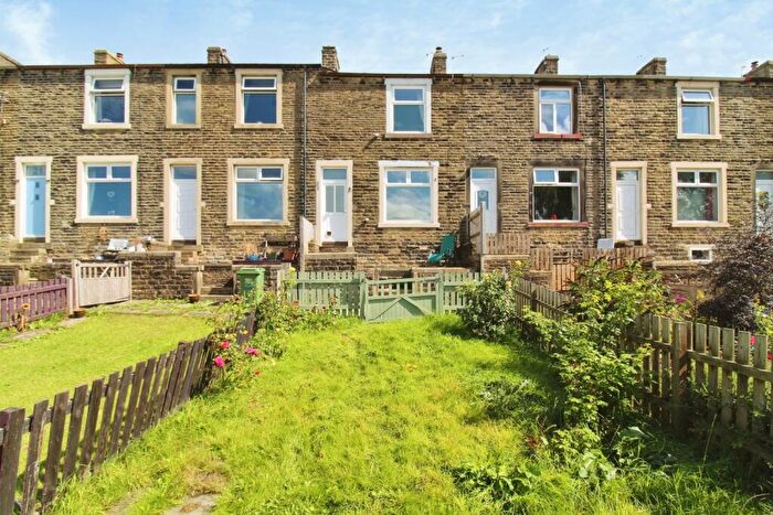 2 Bedroom Terraced House For Sale In Mostyn Avenue, Earby, Barnoldswick, Lancashire, BB18