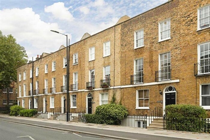 1 Bedroom Flat To Rent In Queensbridge Road, Bethnal Green, E2