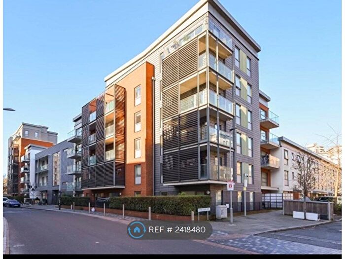 1 Bedroom Flat To Rent In Thorn, London, E3