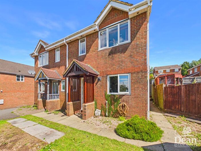 3 Bedroom Semi-Detached House For Sale In Livia Way, Lydney, GL15