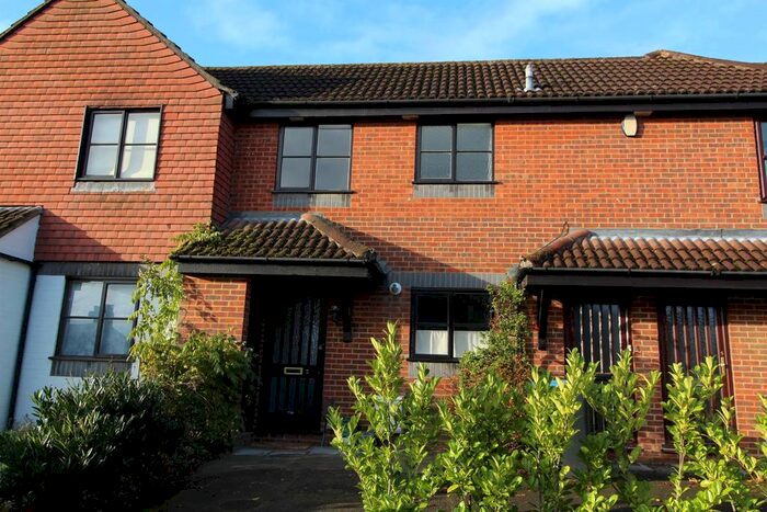 1 Bedroom Terraced House To Rent In Englefield Close, Englefield Green, Egham, TW20