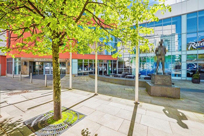 1 Bedroom Flat For Sale In Bute Terrace, Cardiff, CF10