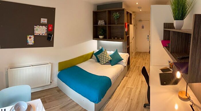 Studio To Rent In Blandford Square, Newcastle Upon Tyne, NE1