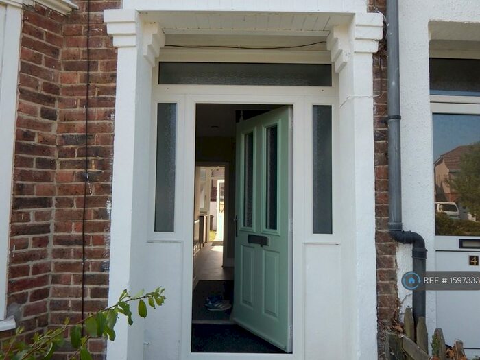 3 Bedroom Terraced House To Rent In Eastbourne Avenue, Gosport, PO12