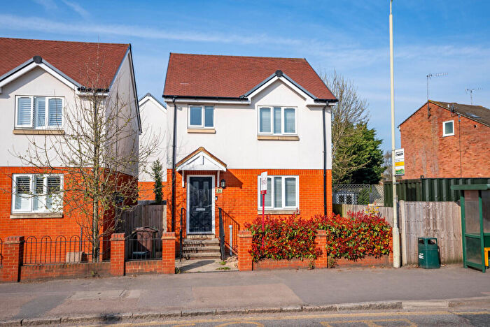 3 Bedroom Detached House To Rent In Barnet Road, London Colney, St Albans, Herts, AL2