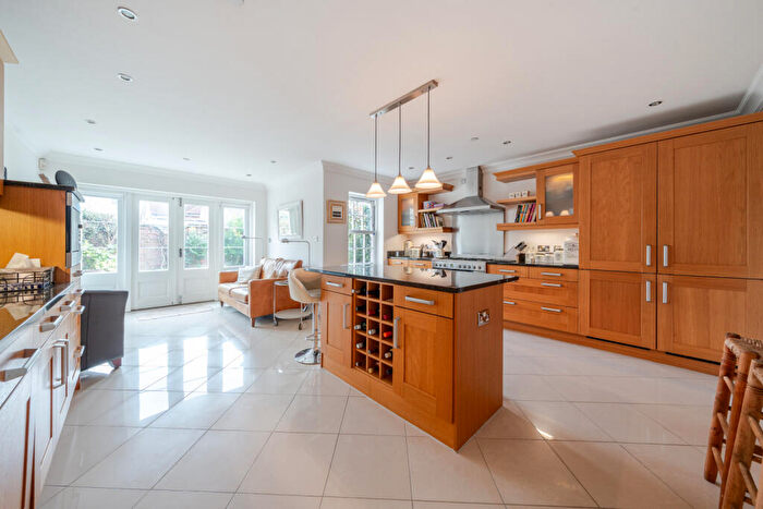 4 Bedroom Town House For Sale In Springfield Place, Gerrards Cross, Buckinghamshire, SL9