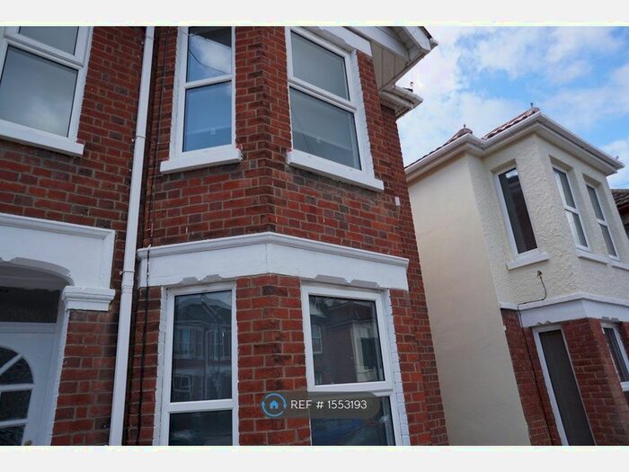 5 Bedroom Semi-Detached House To Rent In Burlington Road, Southampton, SO15