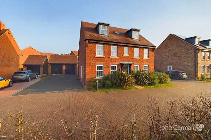 5 Bedroom Detached House For Sale In Hoskins Lane, Newton Solney, DE15