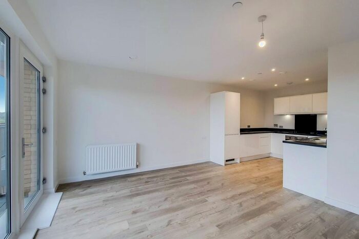 1 Bedroom Flat To Rent In Kingston Road, New Malden, KT3