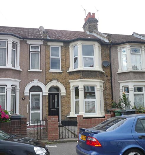 3 Bedroom Terraced House To Rent In Malta Road, Leyton, London, E10