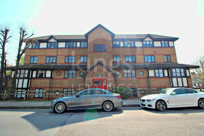 Studio To Rent In Somerset Gardens, White Hart Lane, London, N17