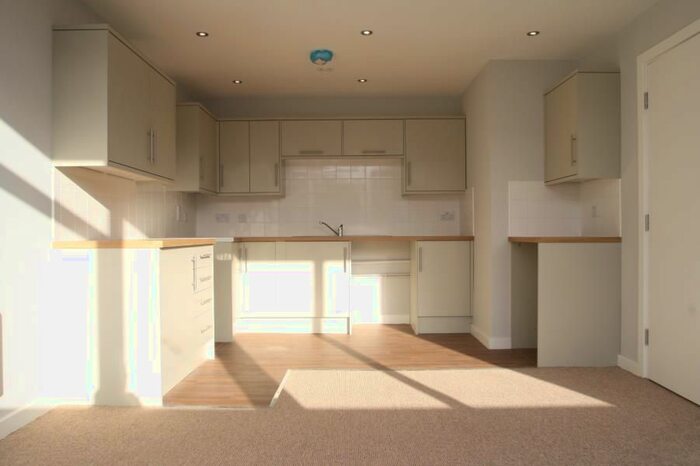 2 Bedroom Flat To Rent In Tranquility House, Tranquility, Crossgates, LS15