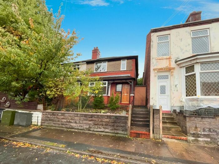 3 Bedroom Semi-Detached House To Rent In Bath Terrace, Stoke-On-Trent, Staffordshire, ST4