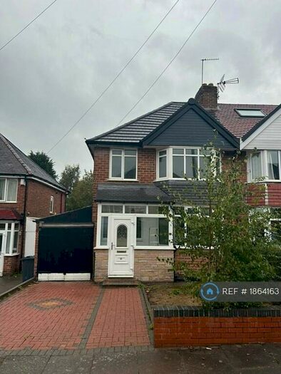 3 Bedroom Semi-Detached House To Rent In Chanston Avenue, Birmingham, B14