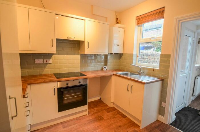 2 Bedroom Terraced House To Rent In Kitchener Street, York, YO31