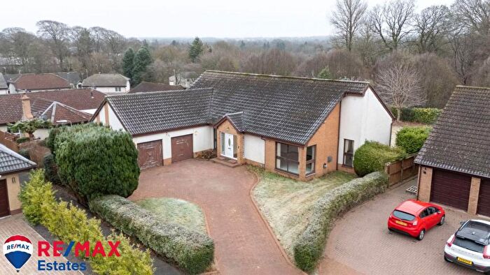 5 Bedroom Detached House For Sale In Highfield, Livingston, EH54