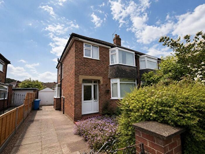 3 Bedroom Semi-Detached House For Sale In Fulmar Drive, Sale, M33