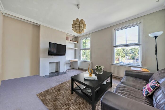 3 Bedroom Terraced House To Rent In Chandos Road, Stratford, London, E15