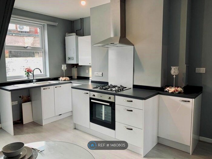 2 Bedroom Terraced House To Rent In Corporation Road, Birkenhead, CH41