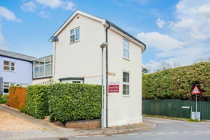 2 Bedroom Flat To Rent In Gawcott Road, Buckingham MK18