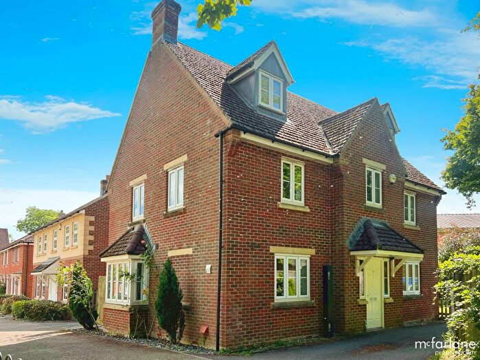 5 Bedroom Detached House To Rent In Maurice Way, Marlborough, SN8