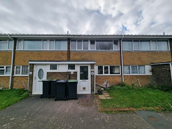 3 Bedroom House To Rent In Giles Close, Gosport, PO12