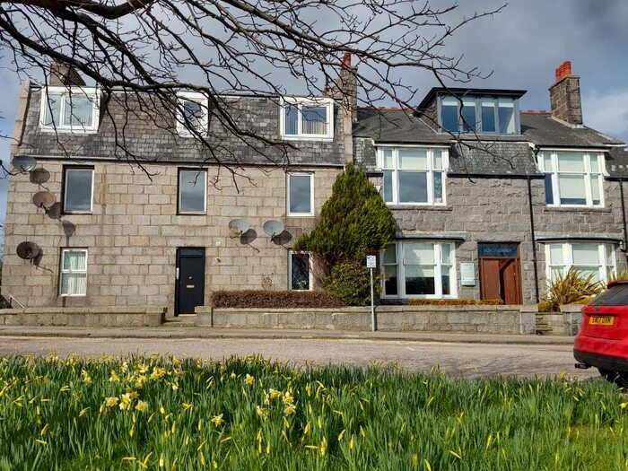 3 Bedroom Flat To Rent In Castlehill, City Centre, Aberdeen, AB11