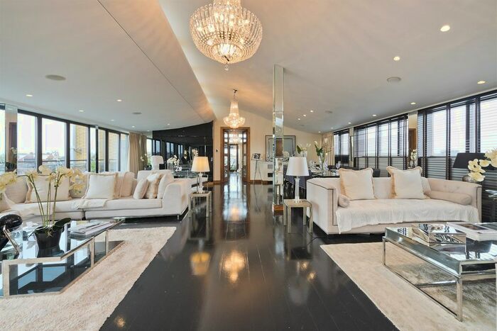 3 Bedroom Flat To Rent In Harrington Road, London, SW7