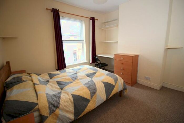 2 Bedroom House To Rent In Scorer Street, Lincoln, Lincolnshire, LN5