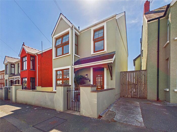 4 Bedroom Detached House For Sale In Wellington Road, Hakin, Milford Haven, Pembrokeshire, SA73