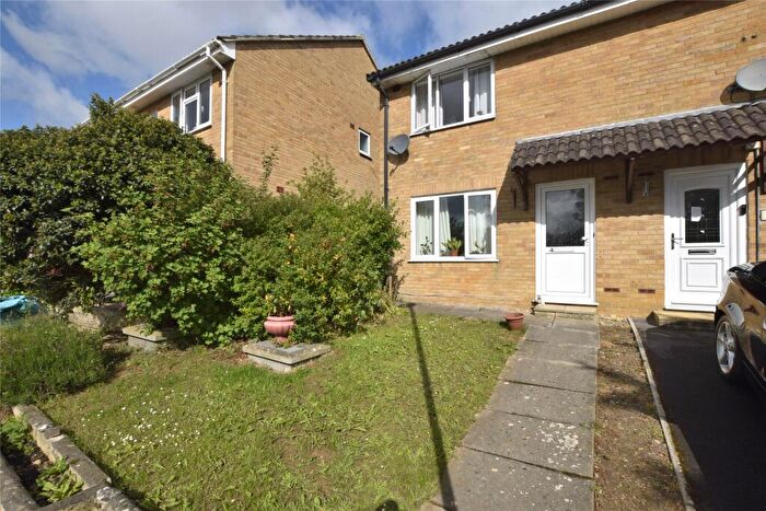 3 Bedroom Semi-Detached House To Rent In Linden Close, Radstock, Somerset, BA3