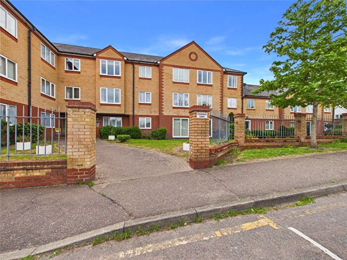 1 Bedroom Flat For Sale In Exeter Drive, Colchester, Essex, CO1