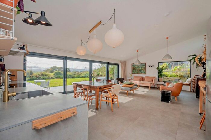 3 Bedroom Detached House For Sale In Elsrickle, Biggar, Lanarkshire, ML12