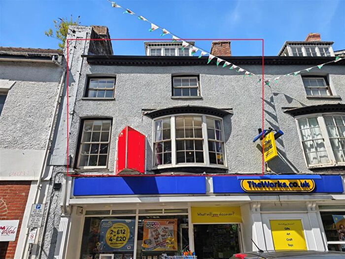 2 Bedroom Flat For Sale In - High Street, Cardigan, SA43