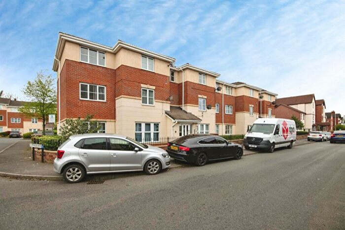 2 Bedroom Flat For Sale In Princes Gate, West Bromwich, B70