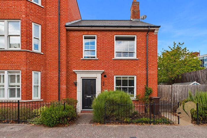 3 Bedroom End Of Terrace House For Sale In Roman Circus Walk, Colchester, CO2