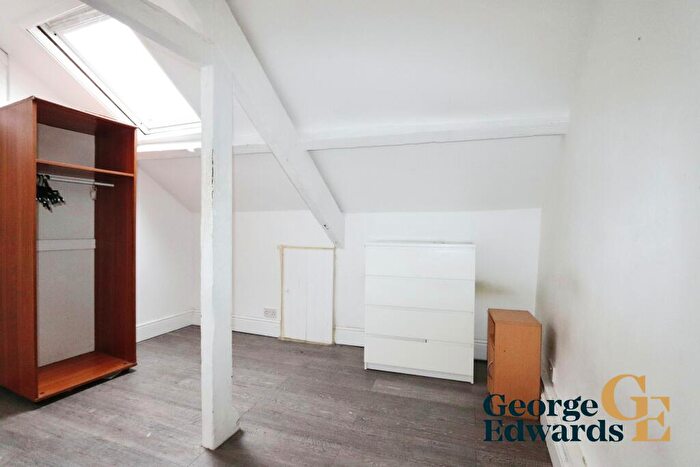 1 Bedroom Apartment To Rent In Apartment Dew Street Haverfordwest, SA61