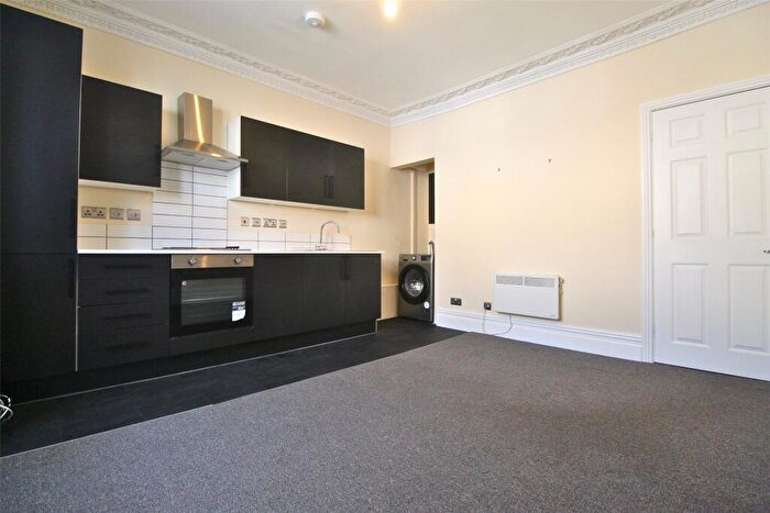 2 Bedroom Apartment To Rent In Whiteladies Road, Bristol, Somerset, BS8