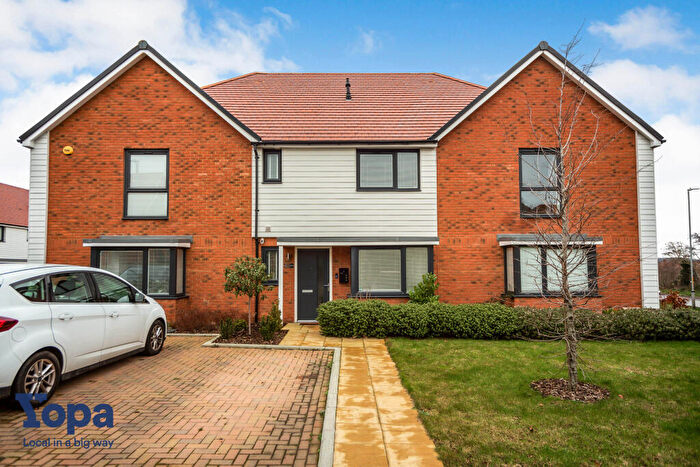 3 Bedroom Terraced House For Sale In Smedley Road, Faversham, ME13