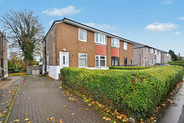 3 Bedroom Flat For Sale In Thorncroft Drive, Croftfoot, Glasgow, G44